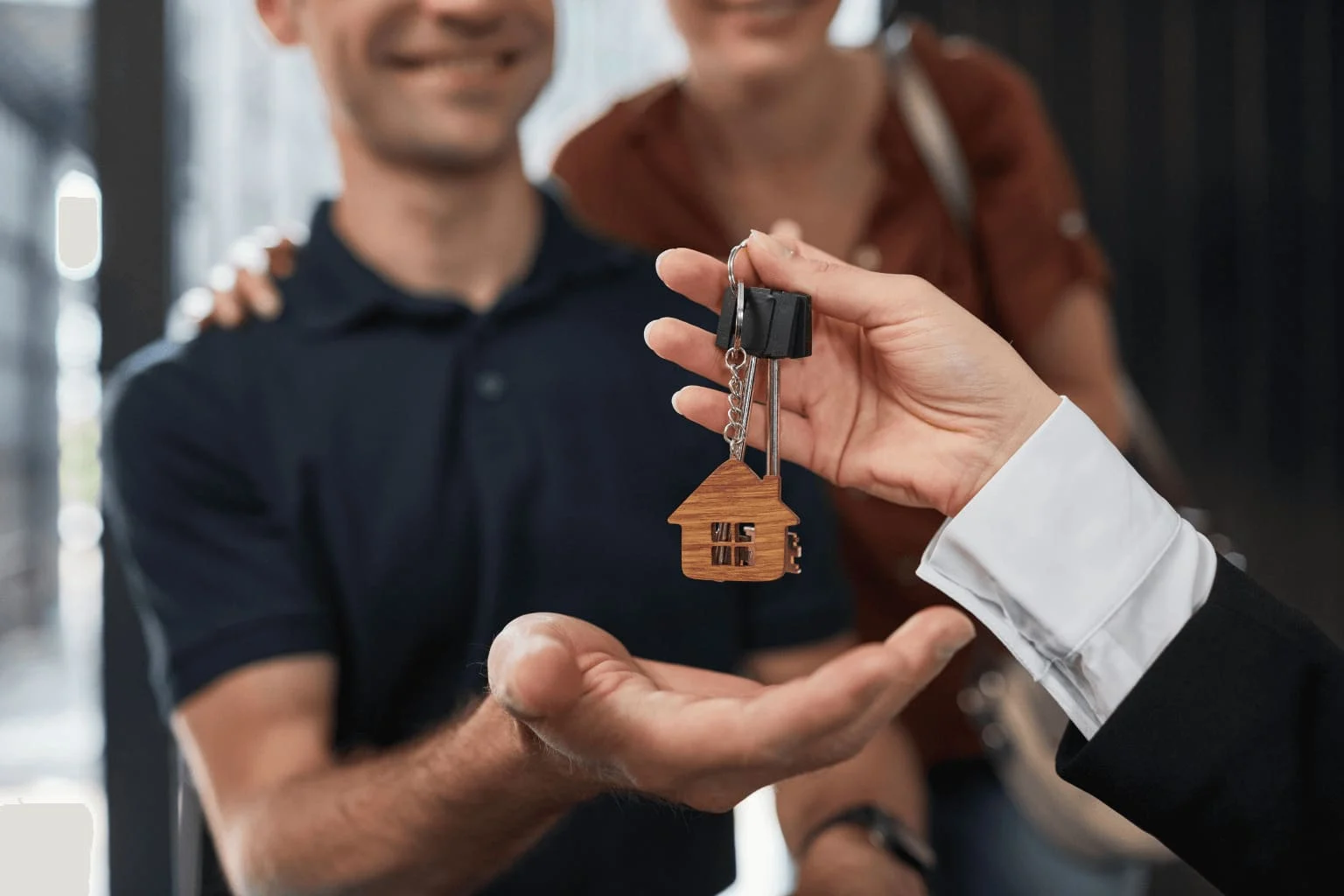 Pleasanton Realtor Happy homebuyers receiving keys